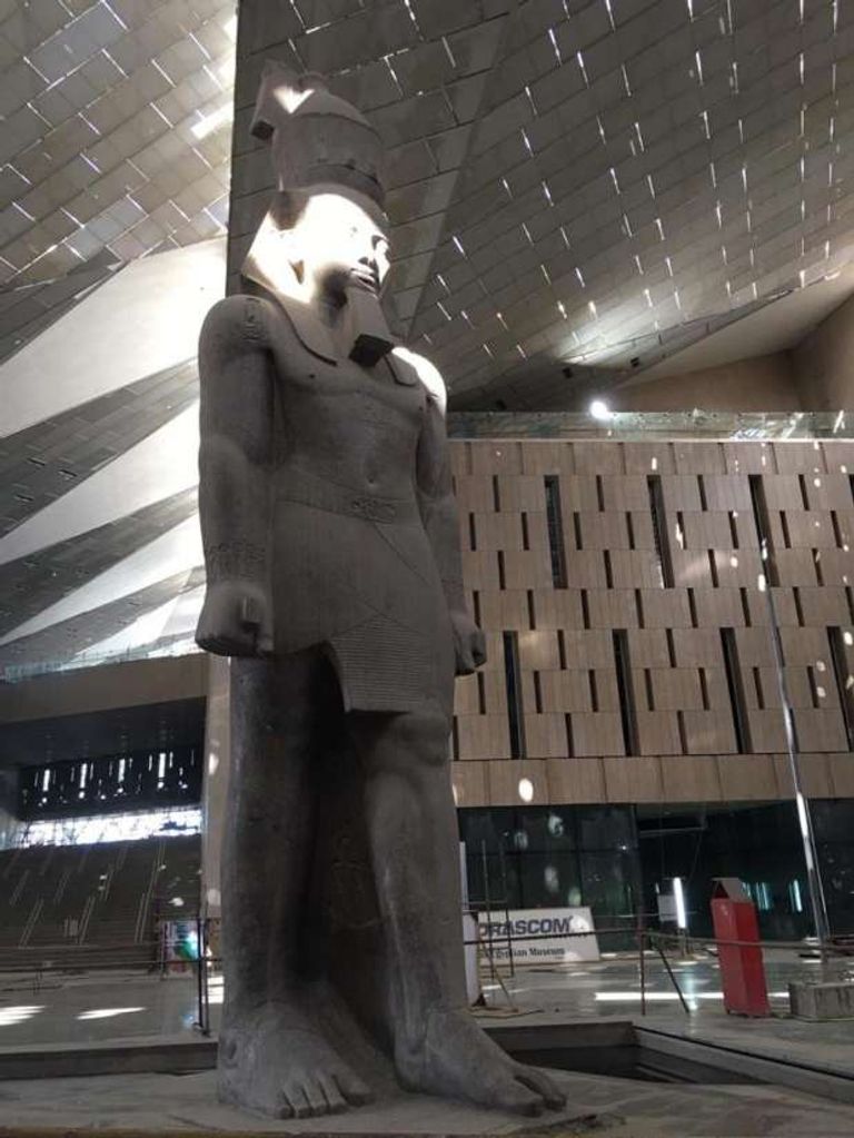 تمثال رمسيس الثاني بالمتحف المصري الكبير