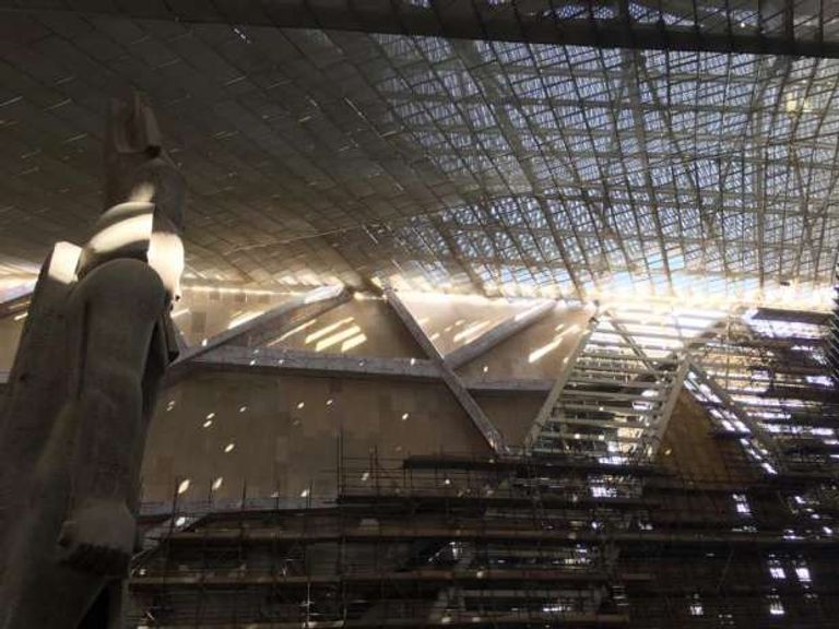 تمثال رمسيس الثاني بالمتحف المصري الكبير