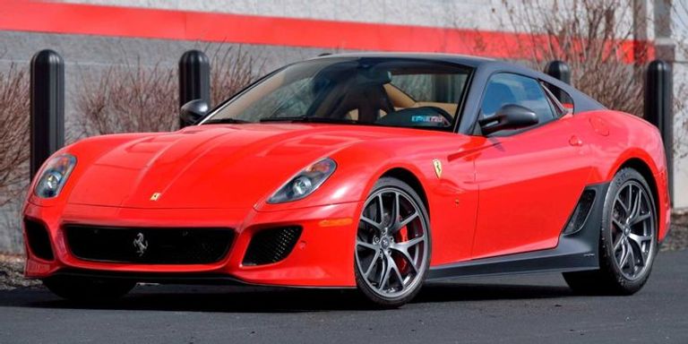 موديل 599 GTO طراز نيسان GT-R