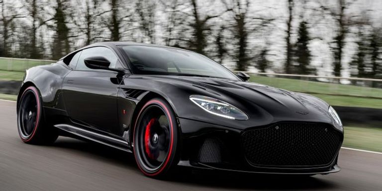 طراز أستون مارتن DBS Superleggera طراز نيسان GT-R