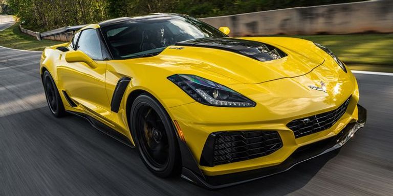 طراز Corvette ZR1 طراز نيسان GT-R