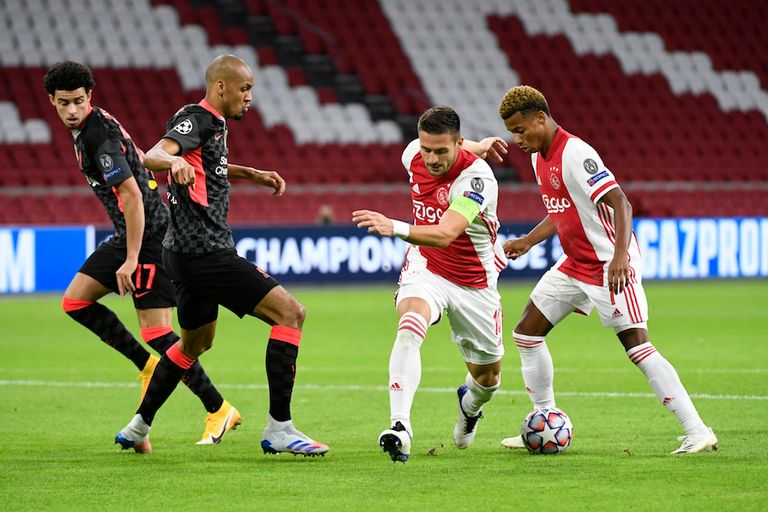 فابينيو ضد أياكس 