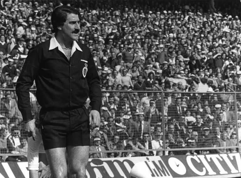 الحكم إيميليو جوروسيتا