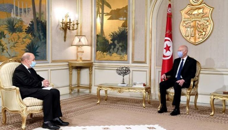 جانب من لقاء الرئيس التونسي ووزير الخارجية الفرنسي