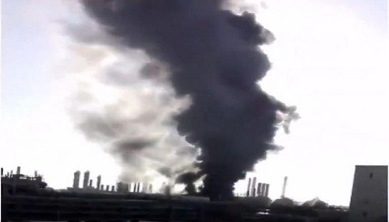 جانب من انفجار المصنع غربي إيران