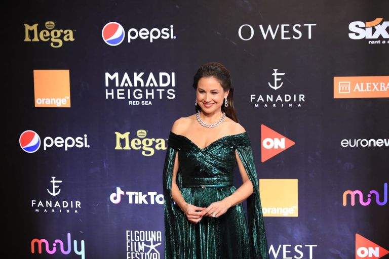 الفنانة ياسمين صبري