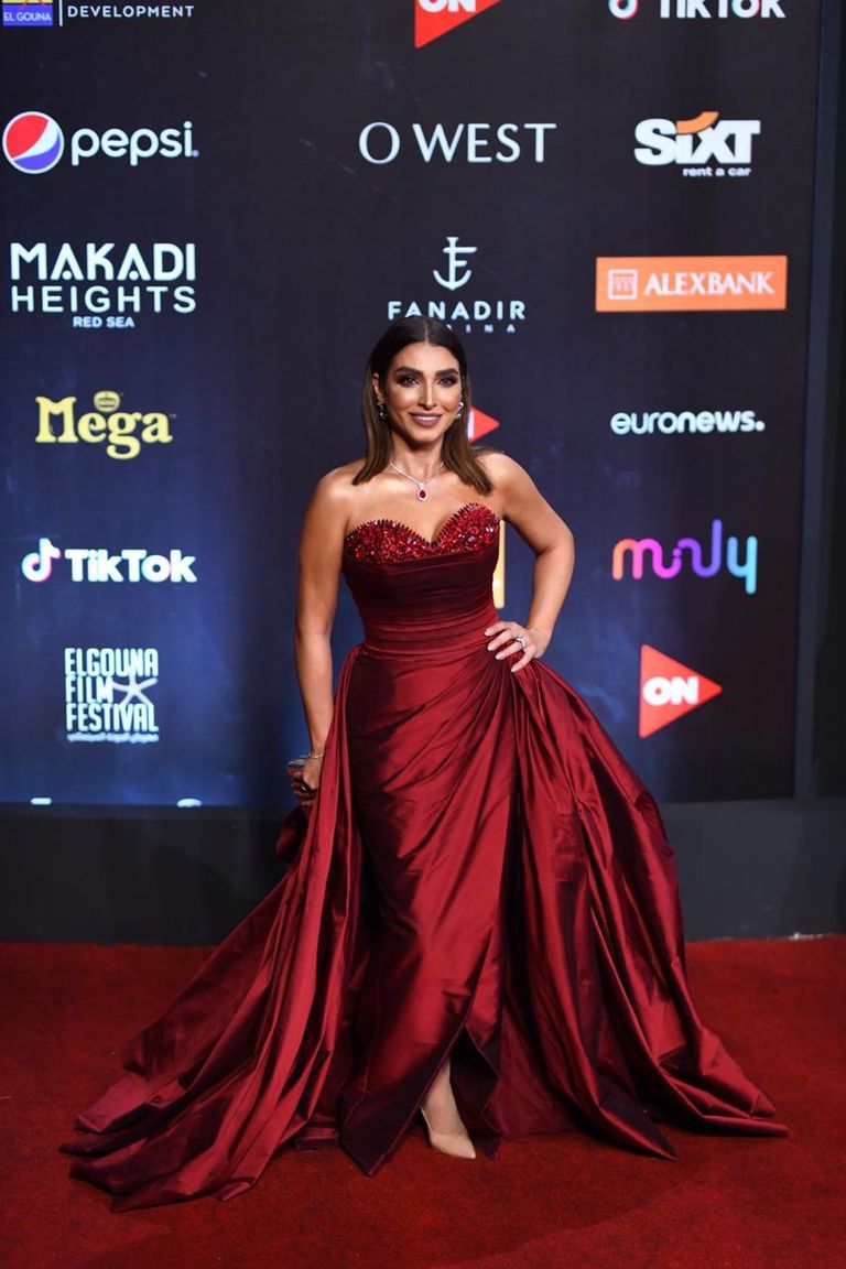 الفنانة ياسمين صبري