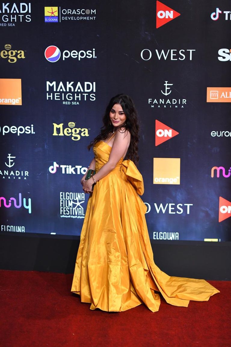 الفنانة ياسمين صبري