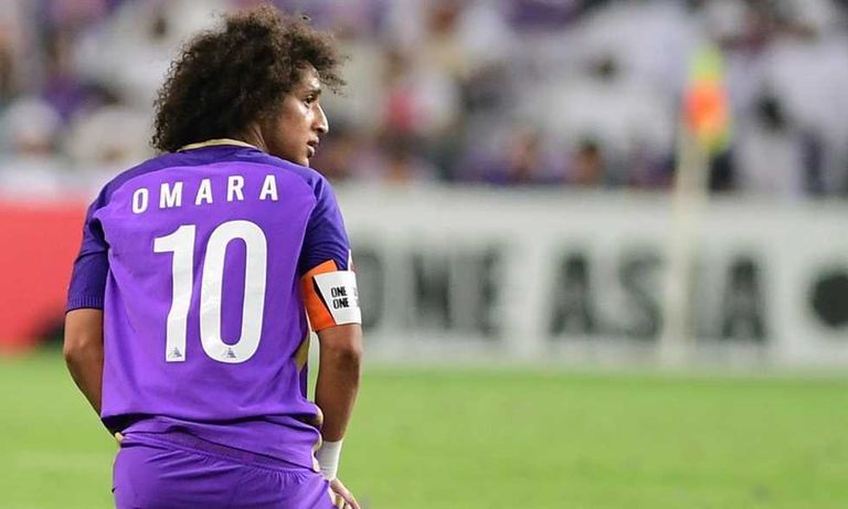 عموري بقميص العين عمر عبدالرحمن "عموري" نجم الجزيرة الإماراتي الحالي