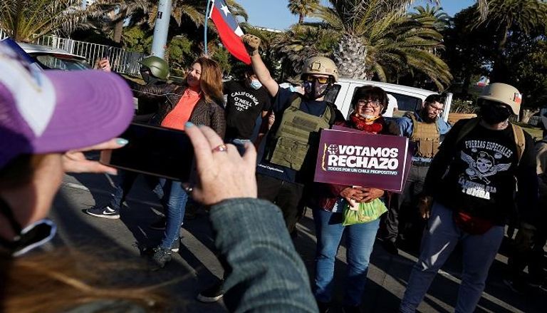 مظاهرات في تشيلي قبل يومين من استفتاء على تعديل الدستور