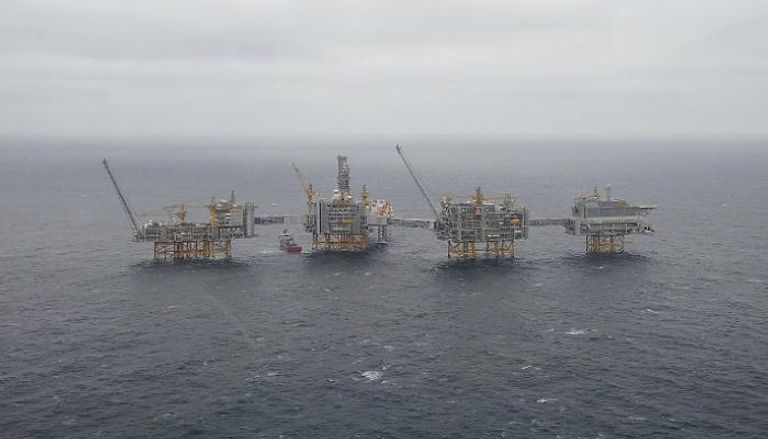 منصات نفطية في بحر الشمال - رويترز