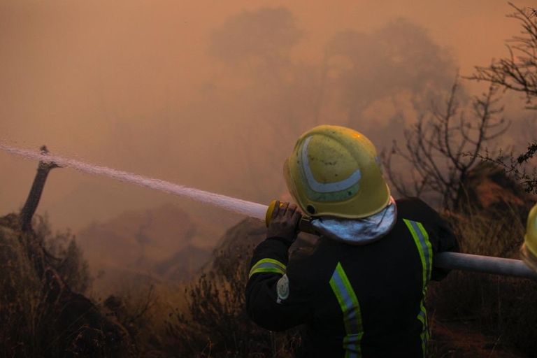 محاولات إخماد