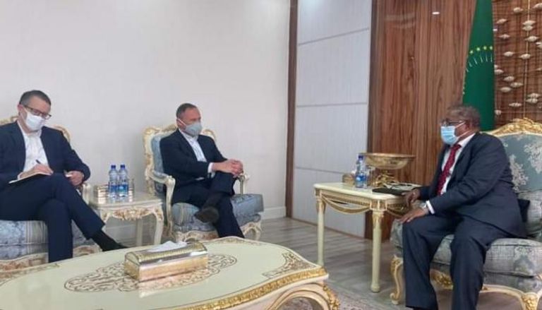 وزير الخارجية الإثيوبي والسفير الأمريكي بأديس أبابا
