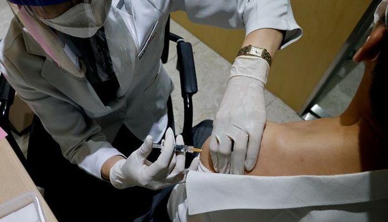 كوريا الجنوبية تحث مواطنيها على التطعيم ضد الإنفلونزا رغم وفاة العشرات