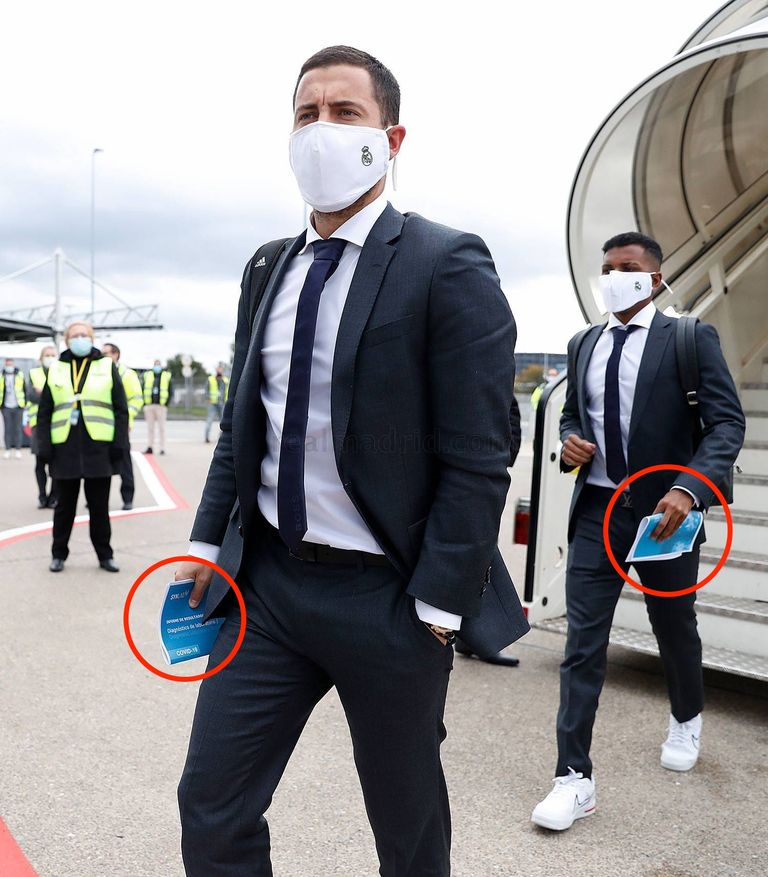 لاعبو ريال مدريد والأوراق الزرقاء ريال مدريد الإسباني