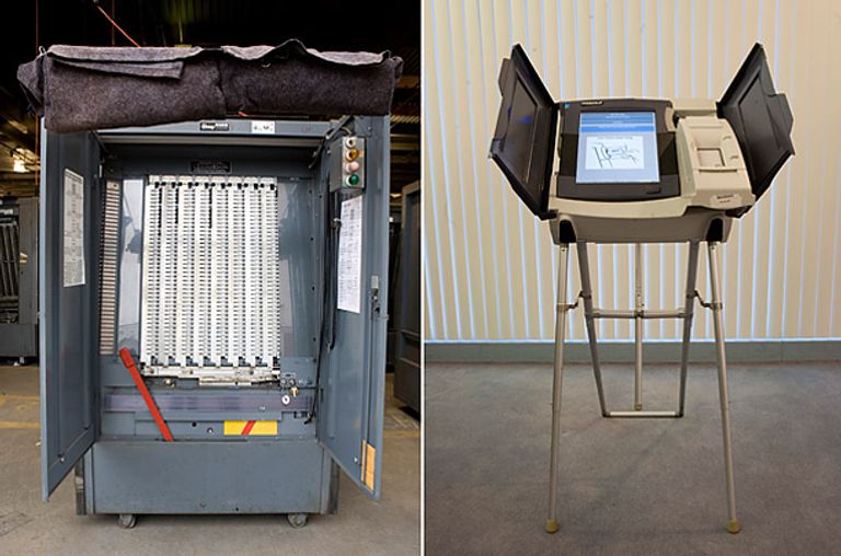 إحدى مراحل عملية التصويت