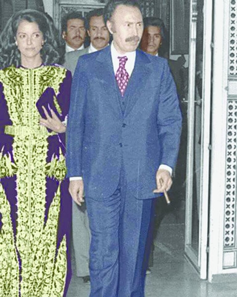 الرئيس الجزائري الراحل هواري بومدين مع زوجته أنيسة - أرشيفية