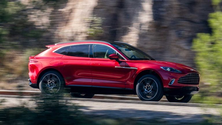 طراز أستون مارتن DBX لعام 2021