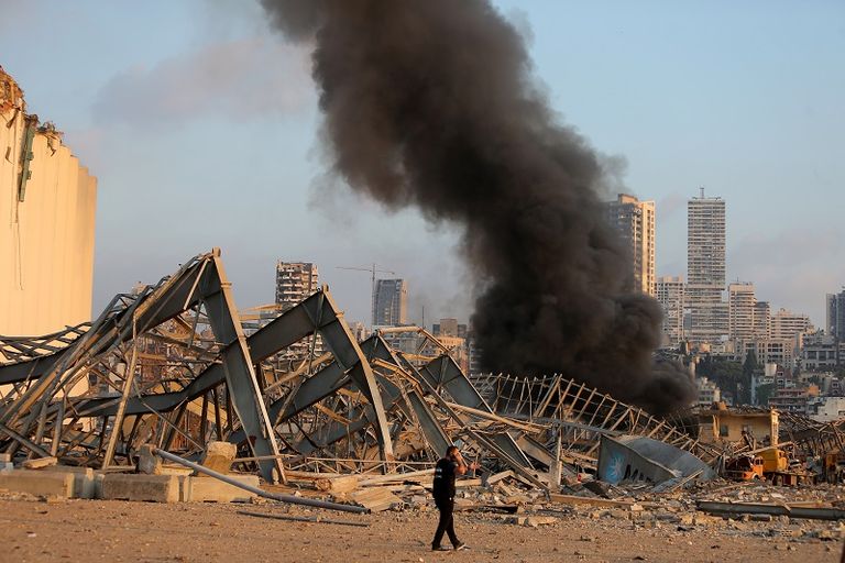 مظاهرة لبنانية حاشدة بذكرى مرور عام على انطلاق الاحتجاجات اللبنانية
