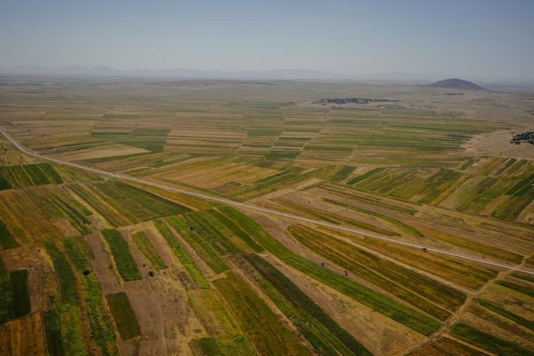 رئيس الوزراء الإثيوبي أثناء زيارته للمنطقة الصناعة