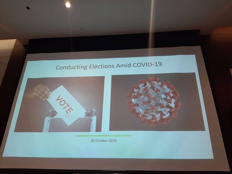 جانب من اجتماع مجلس الانتخابات مع منظمات المجتمع المدني