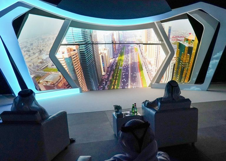 الشيخ محمد بن راشد آل مكتوم يعتمد مشروعات جديدة في دبي الشيخ محمد بن راشد آل مكتوم يطّلع على المشروعات الجديدة