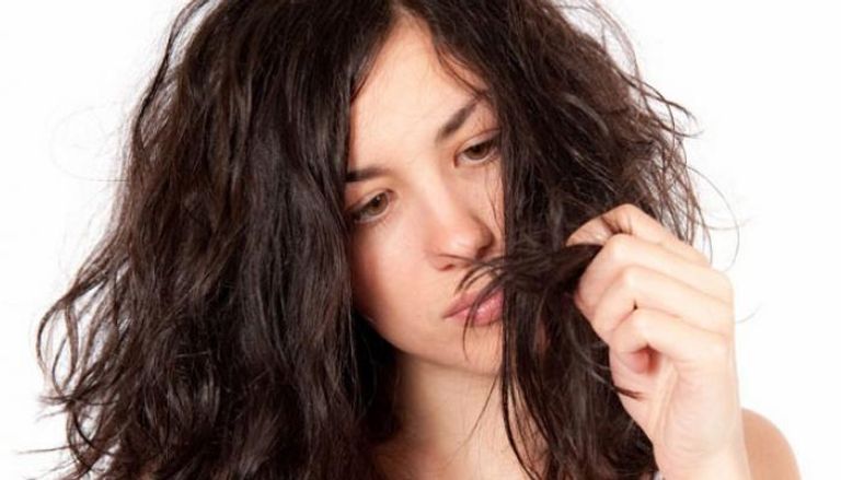 7 أخطاء يومية تدمر الشعر