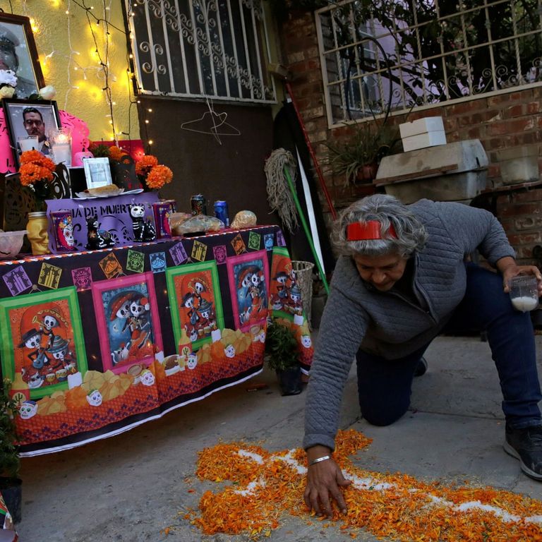 جانب من مهرجان يوم الموتى في المكسيك