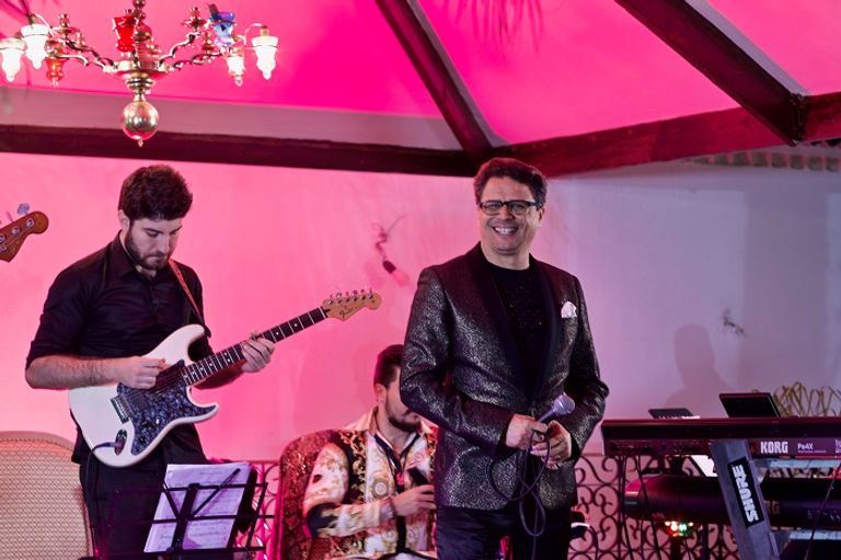 الفنان الجزائري سليم الشاوي الفنان الجزائري سليم الشاوي