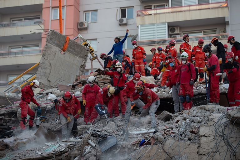 زلزال تركيا أودى بحياة 35 شخصا