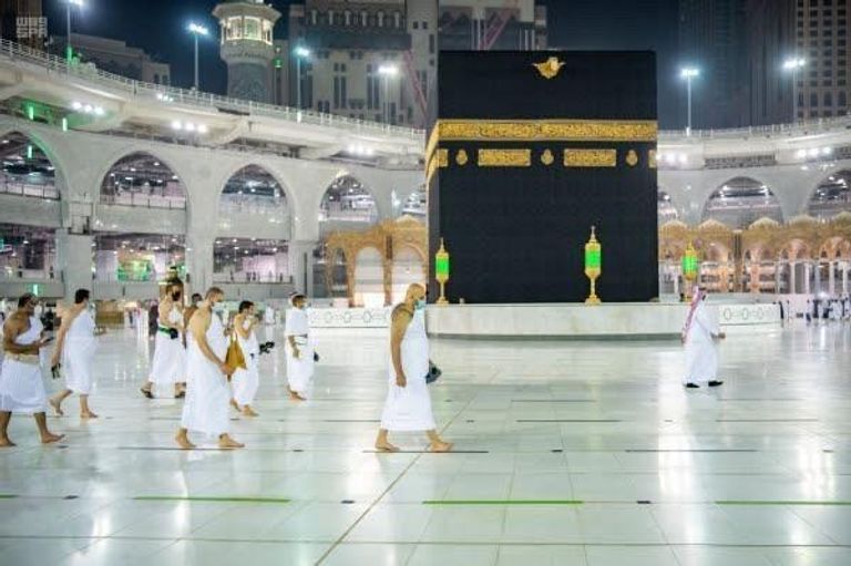 أداء مناسك العمرة في ظل انتشار فيروس كورونا - أرشيفية
