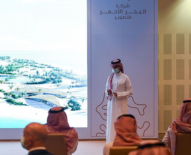 السعودية تعلن عن تفاصيل مشروع البحر الأحمر السياحي السعودية تكشف تطورات مشروع سياحي ضخم يتكلف المليارات