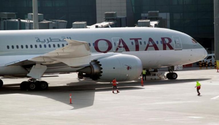 طائرة تابعة للخطوط الجوية القطرية في مطار الدوحة