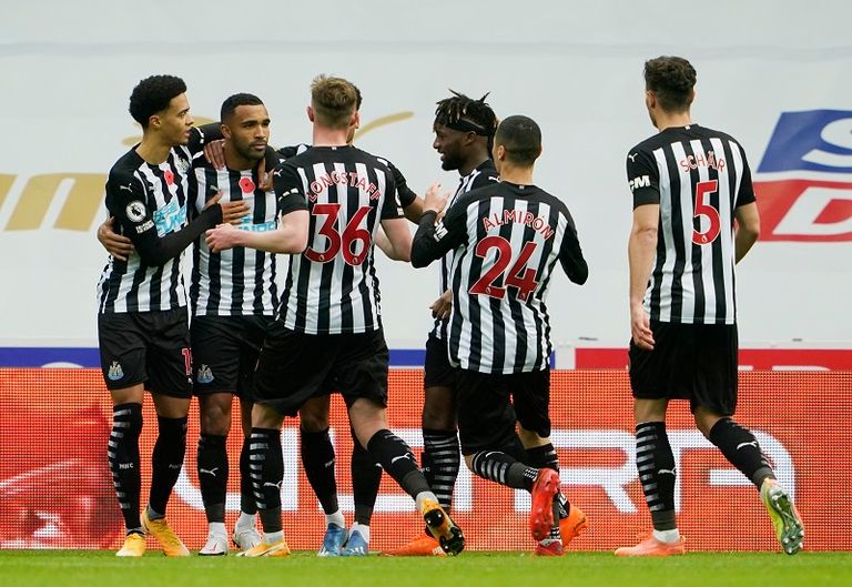 فريق نيوكاسل دومينيك كالفيرت ليوين مهاجم إيفرتون