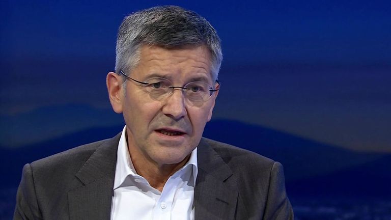 هيربرت هاينر ديفيد ألابا لاعب بايرن ميونيخ