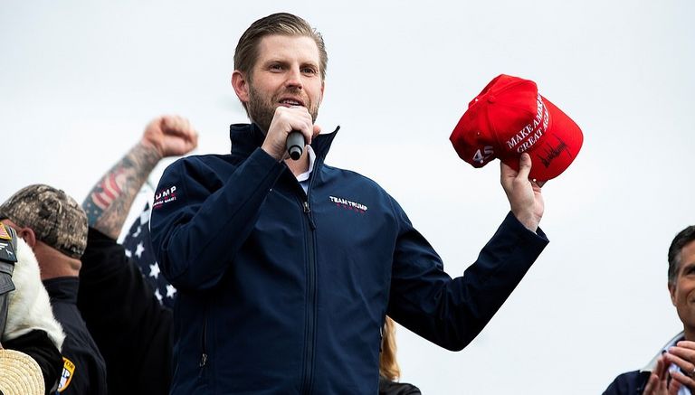 إريك ترامب خلال المسيرة في بنسلفانيا