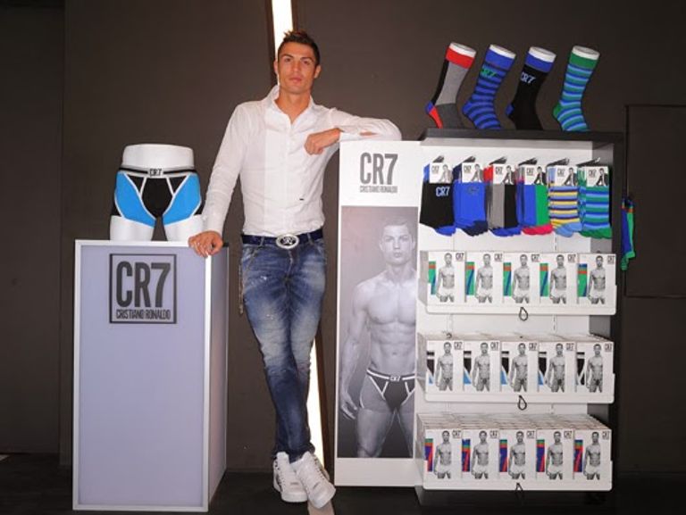 كريستيانو رونالدو نجم يوفنتوس الإيطالي كريستيانو رونالدو