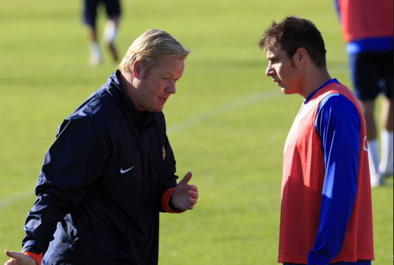 خواكين سانشيز ورونالد كومان