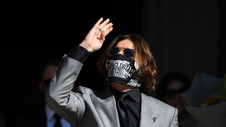 الممثل جوني ديب النجم الأمريكي جوني ديب