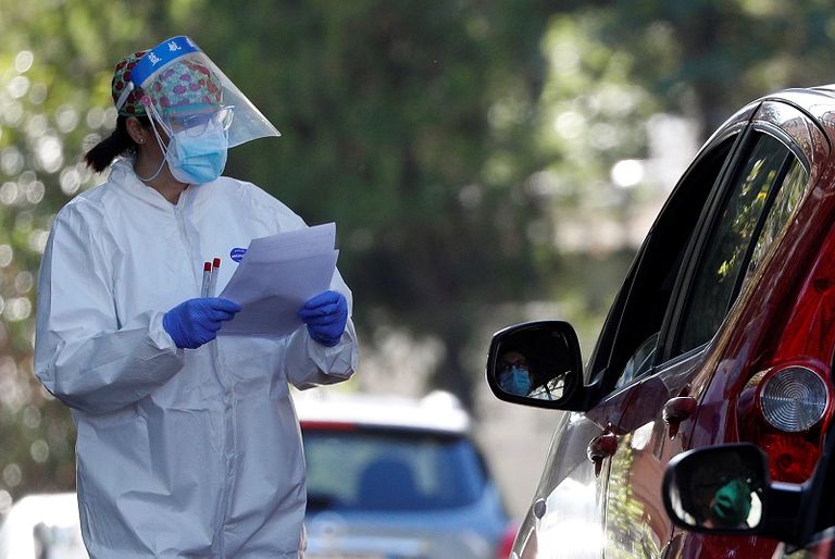 المسنون ممنوعون من مغادرة المنزل