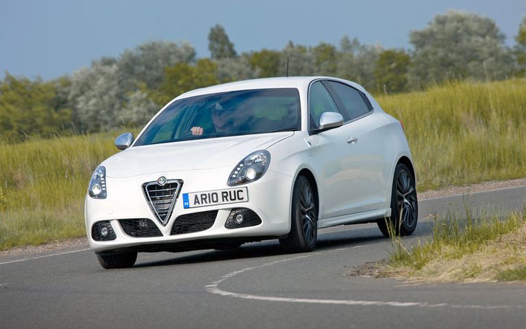 طراز Giulietta Cloverleaf طراز Giulietta Cloverleaf