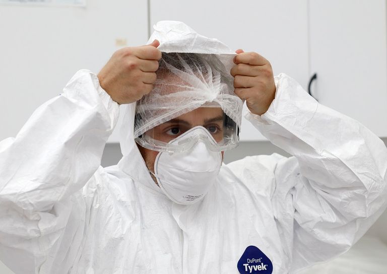 مستشفى رفيق الحريري