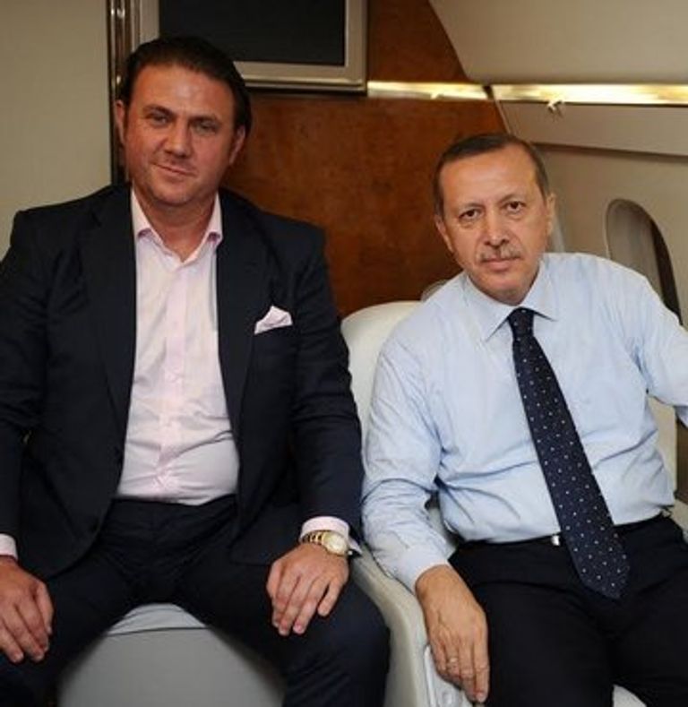 لقاء سابق بين رجب طيب أردوغان وييت بولوت رجب طيب أردوغان وييت بولوت - أرشيفية