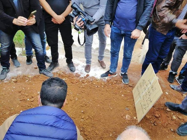 تشييع جثمان الراحل لخضر بورقعة جنازة المناضل الجزائري الراحل لخضر بورقعة