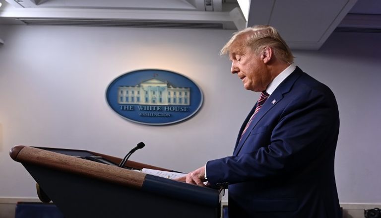 بالصور.. ترامب يلمح لأول مرة بخسارة الانتخابات الرئيس الأمريكي دونالد ترامب خلال كلمته - رويترز