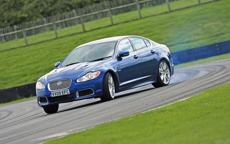 طراز جاجوار XFR طراز