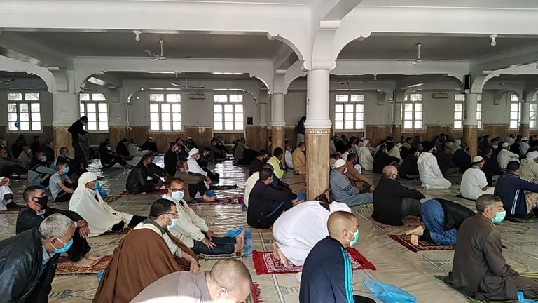 عودة صلاة الجمعة لمساجد الجزائر أول صلاة جمعة بمسجد الجزائر الأعظم
