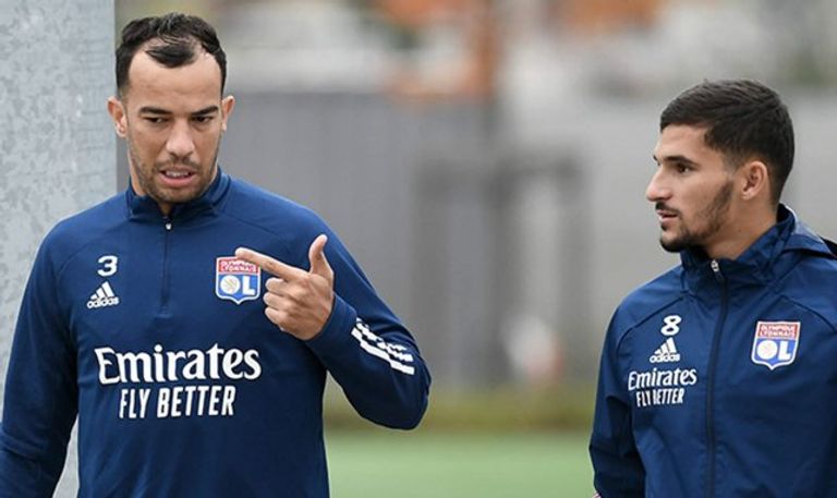 جمال بلعمري نجم ليون الفرنسي الجديد