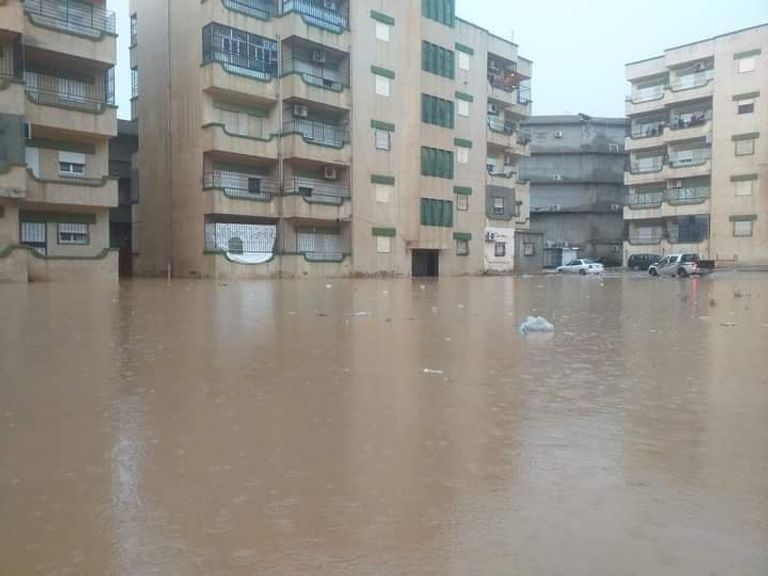 الأمطار تغرق مدينة البيضاء شرقي ليبيا