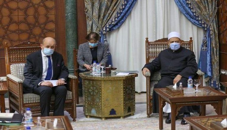 شيخ الأزهر الدكتور أحمد الطيب خلال لقاء وزير الخارجية الفرنسي 